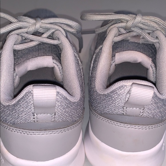 Adidas Cloudfoam Comfort Light Gray White Running Shoes Athletic Sneakers 6.5 - Picture 14 of 16